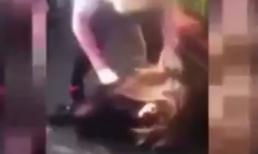 Clip nữ sinh 13 tuổi bị đánh dã man trước mặt hơn 100 người