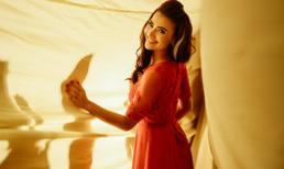 Hồng Quế trở thành 'người tình' của Khắc Việt