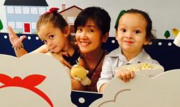 Cặp sinh đôi nhà Hồng Nhung hớn hở đi xem phim hoạt hình