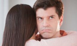 Vợ tôi xin ly hôn vì nhận mình... quá xấu