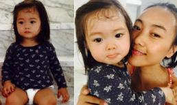 Con gái Đoan Trang bĩu môi siêu đáng yêu