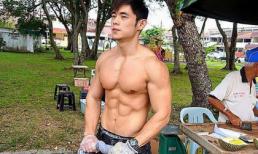 Hotboy bán sầu riêng 'đốn tim' cộng đồng mạng