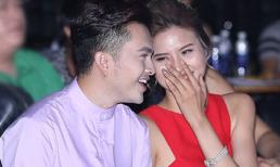 ‘Gái quê’ Lê Thị Phương công khai thân mật với Nam Cường