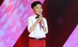 Cậu bé nghèo gây sốt tại The Voice Kids