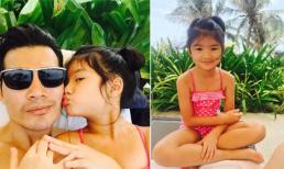 Trần Bảo Sơn hạnh phúc đưa con gái đi tắm biển