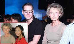 Mẹ chồng Tây của Đoan Trang đẹp quý phái, bất ngờ đi cổ vũ con dâu