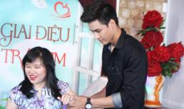 “Hotboy nhạc sến” Nguyễn Lâm và siêu mẫu Võ Ngọc Trường hết lòng vì người khuyết tật