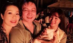 Trịnh Kim Chi đưa con gái mới sinh đi chơi biển