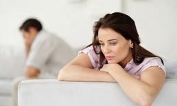 Chồng đòi ly hôn sau khi tôi phẫu thuật thẩm mỹ hỏng