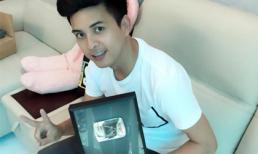Hồ Quang Hiếu được nhận nút Play danh giá từ YouTube