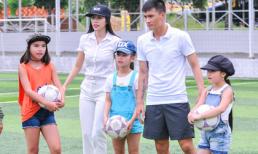 Thủy Tiên đưa trò cưng đi đá bóng cùng Công Vinh