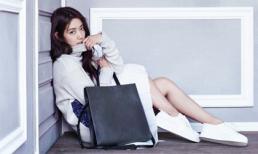 Park Shin Hye phong cách thời thượng với túi xách hàng hiệu