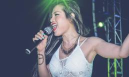 Phương Trinh Jolie chiêu đãi 'hàng nóng' với khán giả