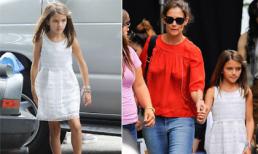 Bé Suri điệu đà tới phim trường thăm mẹ