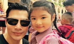 Vắng Trương Ngọc Ánh, Trần Bảo Sơn đưa con gái đi tựu trường