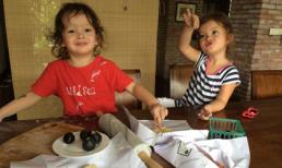 Hai con Hồng Nhung tập tành làm bánh cực yêu