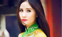 Thí sinh Mẫu và Tài năng Hoàng Hạnh duyên dáng trong tà áo dài