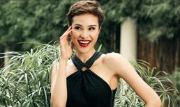 Phương Mai khoe đường cong quyến rũ bên bể bơi