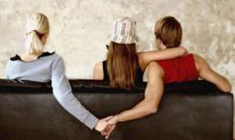 Tôi và cô bạn thân đều mất đời con gái cho cùng một gã sở khanh