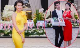 Phan Thị Mơ thay hai sắc áo đón sinh nhật hoành tráng