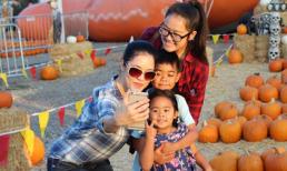 Thu Phương đưa các con đi chọn bí ngô Halloween
