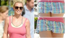 Britney Spears xấu xí với chiếc quần xoăn tít như lò xo