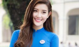 Á hậu Huyền My diện áo dài trẻ trung như nữ sinh