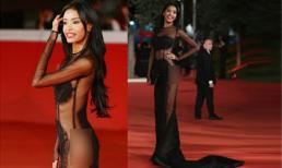 Tình mới của CR7 diện thời trang xuyên thấu trên thảm đỏ