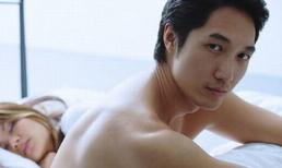 Vợ trẻ ‘chơi bài ngửa’ với tôi trong đêm tân hôn 