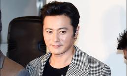 Tài tử Jang Dong Gun nổi bật bởi vẻ đẹp trai ở tuổi U50 