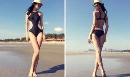 Kha Mỹ Vân diện bikini khoe chân dài thẳng tắp