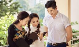 Ca sĩ Ray Võ ôn lại kỷ niệm tuổi học trò với cô giáo Kim Xuân