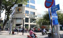 Xếp hàng dài tại sự kiện khai trương bệnh viện thẩm mỹ