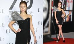 Lâm Tâm Như diện váy ngắn trẻ trung như gái đôi mươi