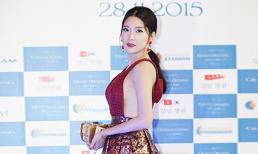 Yan My gây 'sốc' với phong cách thời trang 'khoét càng sâu, càng thu hút'