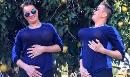 Đàm Vĩnh Hưng khoe ngực độn 'căng đét' bằng 2 trái bưởi