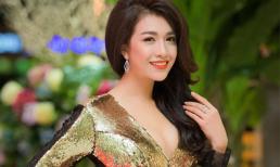 Á hậu Lệ Hằng khoe vòng một lấp ló giữa trời đông Hà Nội