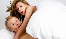 Chúng tôi đang 'yêu' thì mẹ chồng bất ngờ chui ra từ gầm giường