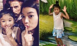 Biểu cảm đáng yêu của con gái Trương Ngọc Ánh khi đi chơi cùng mẹ