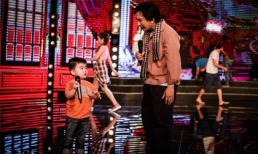 Con trai 2 tuổi của Kim Tử Long đại náo trường quay Danh hài đất Việt