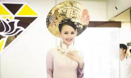 Á hậu Lâm Thùy Anh duyên dáng làm vedette