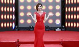 Hoa hậu Thanh Mai diện đầm đỏ rạng rỡ đi làm giám khảo cuộc thi Music & Fashion