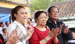 Mỹ Tâm đưa đại gia đình về quê ngoại những ngày cuối năm