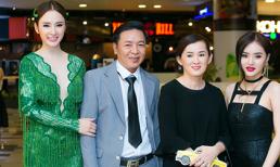 Bố mẹ Angela Phương Trinh 'tháp tùng' con gái đi sự kiện sau khi làm lành
