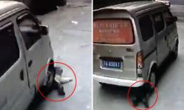 Bé trai 4 tuổi bị xe ô tô chèn qua người mà không vấn đề gì