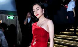 Thiều Bảo Trang nổi bật với váy xẻ cao đi dự tiệc