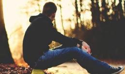 Vợ mới cưới bí mật xuống tầng hầm thắp hương vào lúc nửa đêm