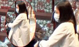 Bà xã Lưu Đức Hoa lộ ảnh bụng bầu khá lớn ở tuổi 50