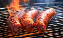 Ăn quá nhiều xúc xích có thể bị ung thư?