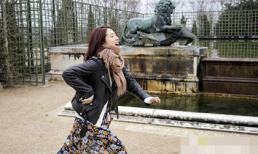 Park Shin Hye đẹp mộc mạc tung tăng trên đường phố Paris